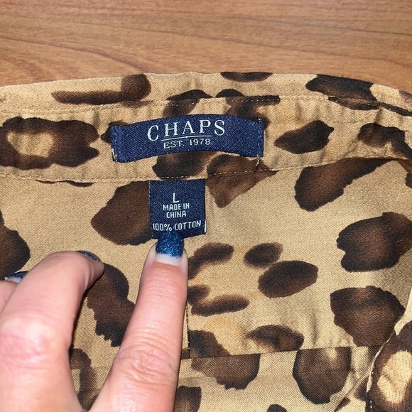 Chaps women’s button down leopard print shirt with 3/4 sleeves Size Large - Picture 4 of 8